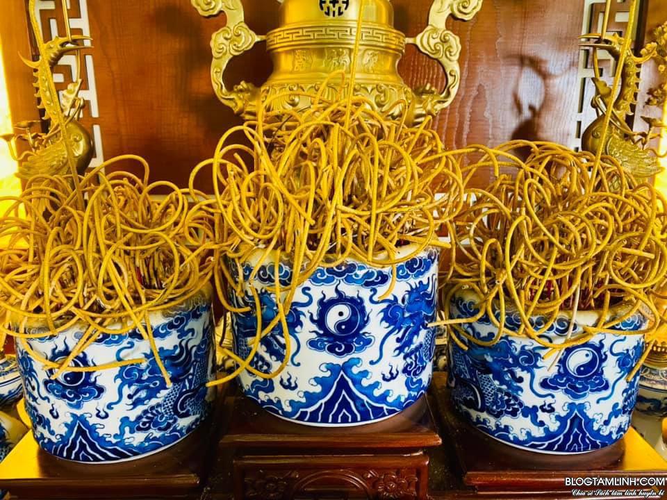 Nên thờ một Bát hương hay Ba bát hương? 3 Nên thờ một Bát hương hay Ba bát hương? 2