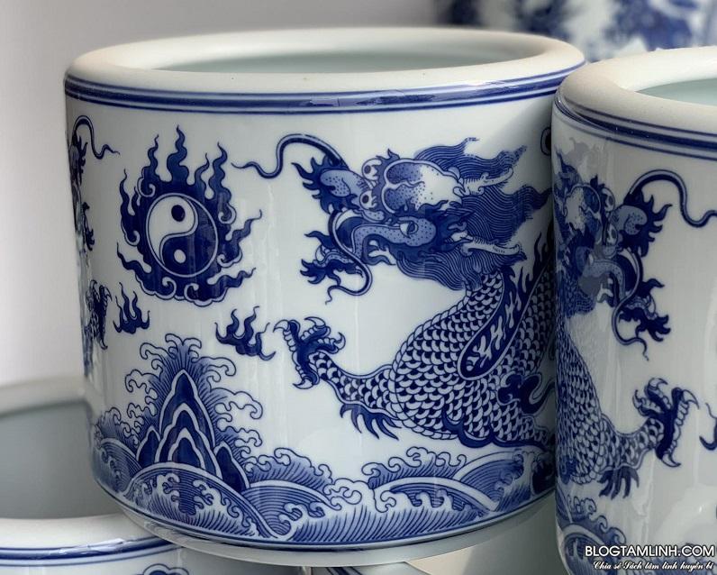 Bát hương vẽ Rồng