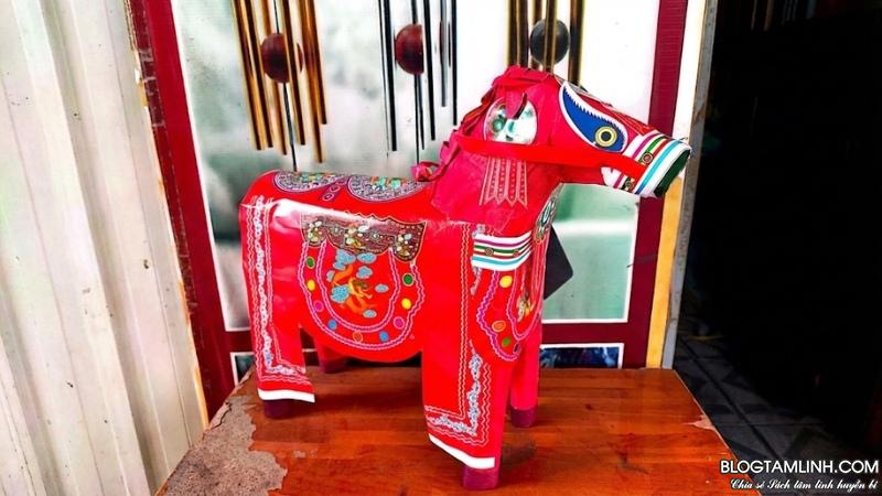 Quan hành khiển năm 2026 là ai? Màu bài vị mũ ngựa là gì? 2